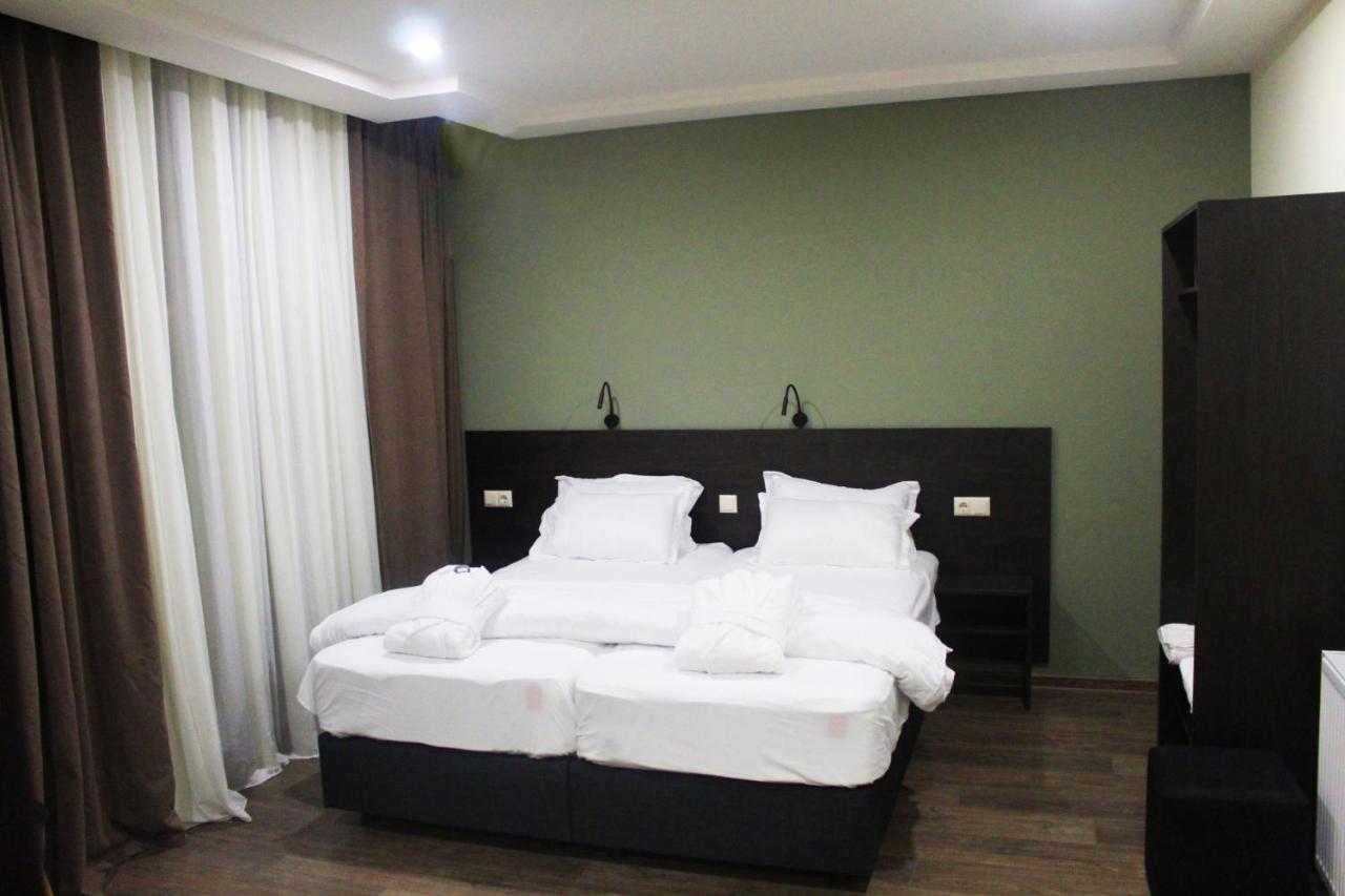 Milky Way Hotell Kazbegi Eksteriør bilde