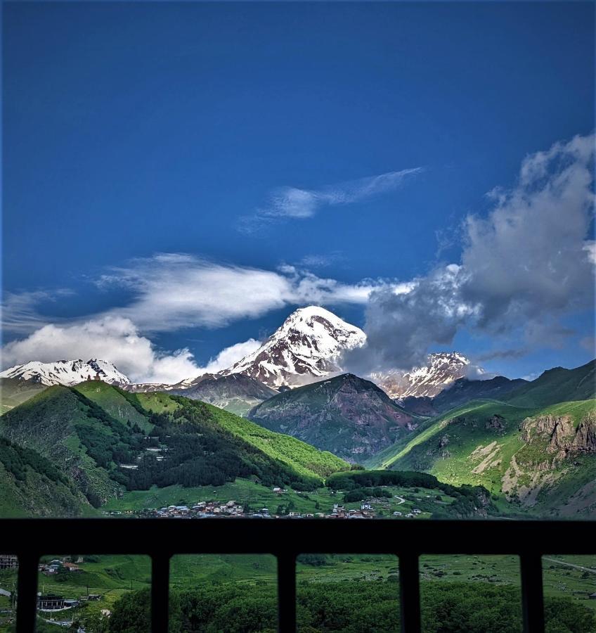 Milky Way Hotell Kazbegi Eksteriør bilde