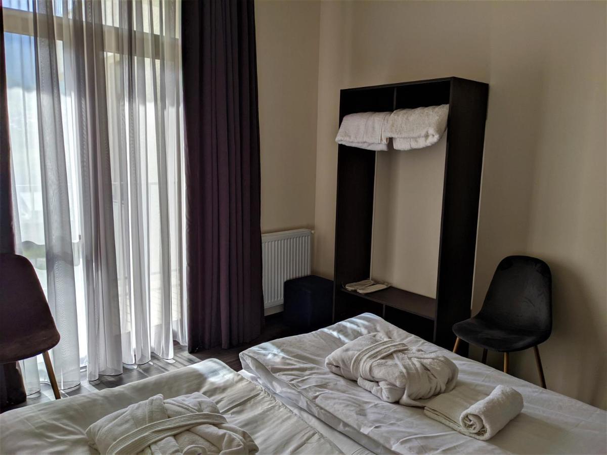 Milky Way Hotell Kazbegi Eksteriør bilde