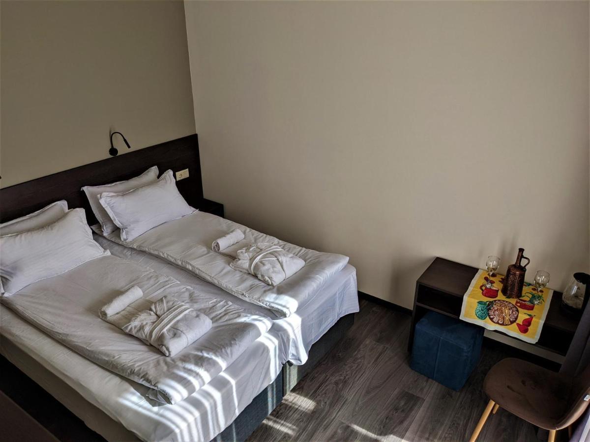 Milky Way Hotell Kazbegi Eksteriør bilde