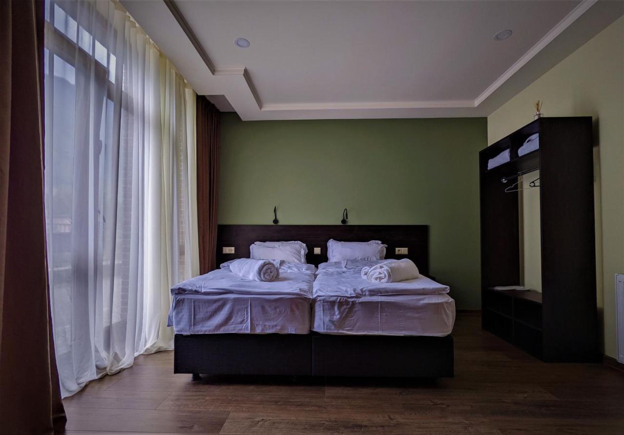 Milky Way Hotell Kazbegi Eksteriør bilde