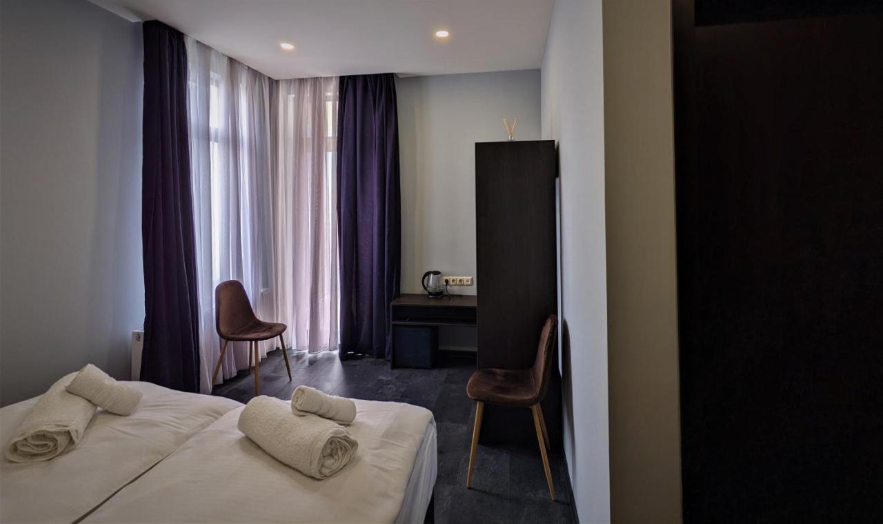Milky Way Hotell Kazbegi Eksteriør bilde
