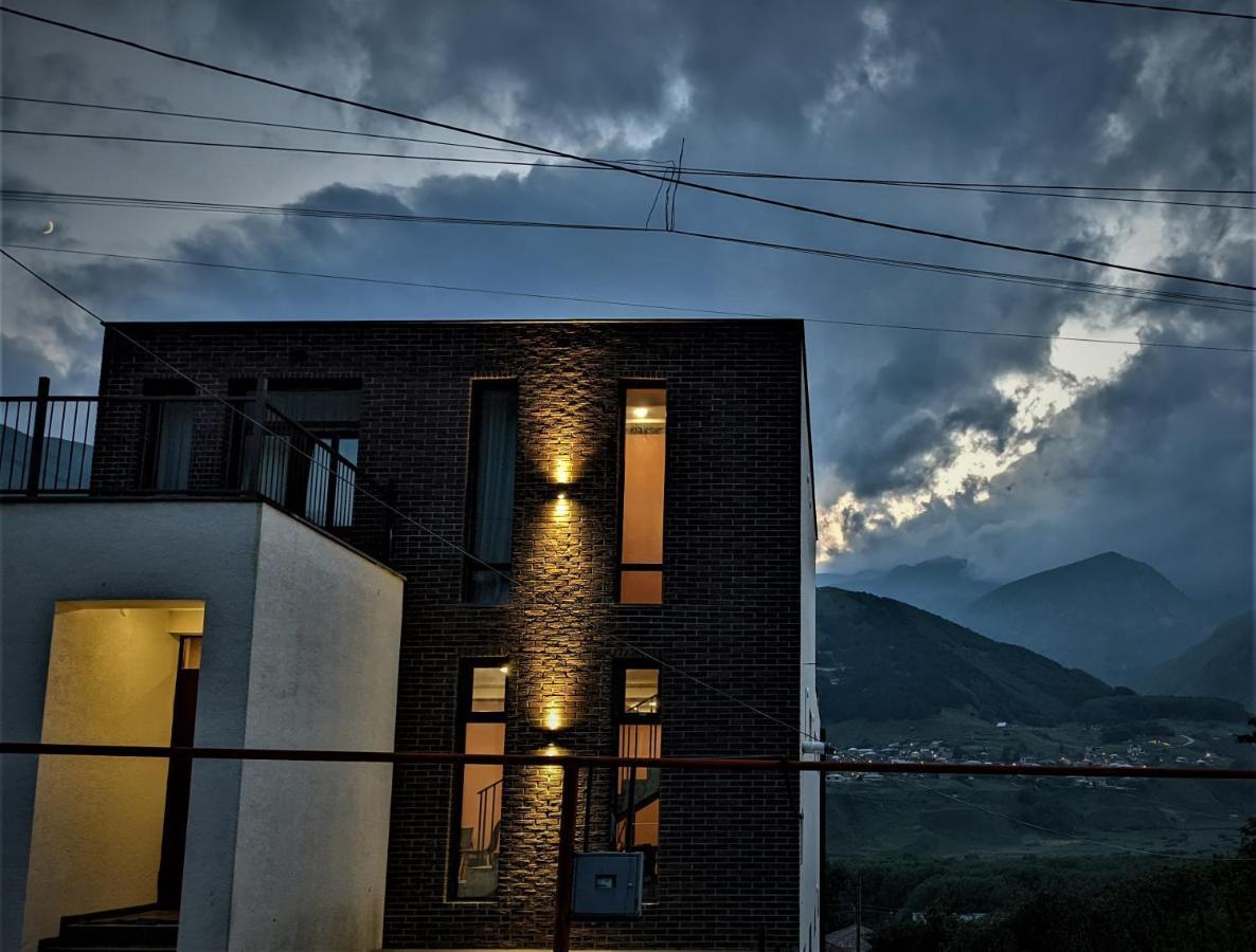 Milky Way Hotell Kazbegi Eksteriør bilde